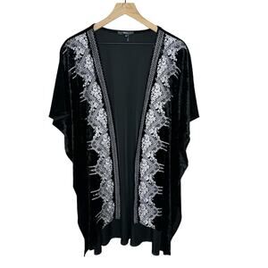 Andree By Unit Women’s Embroidered Velvet Open Front Kimono Cardigan Size M